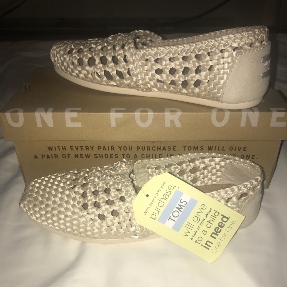 TOMS Classic